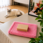 Sausas dulkių valymas – Rožinė pirštinė